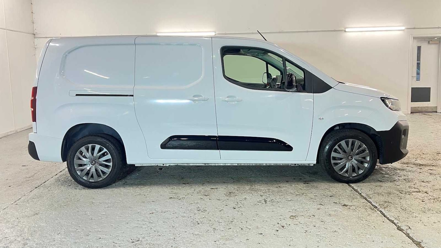 Used Citroen Berlingo 2024 for sale - 77674754: Photo 4