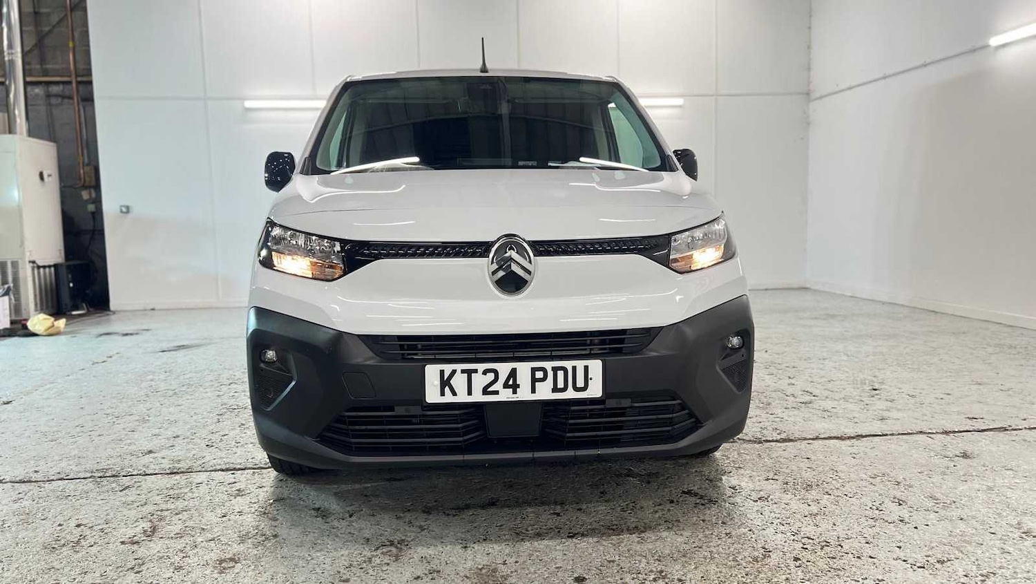 Used Citroen Berlingo 2024 for sale - 77674754: Photo 5