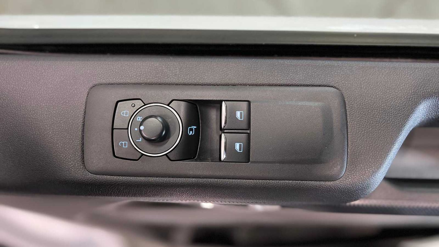 Used Ford Transit Custom 2024 for sale - 76610481: Photo 20