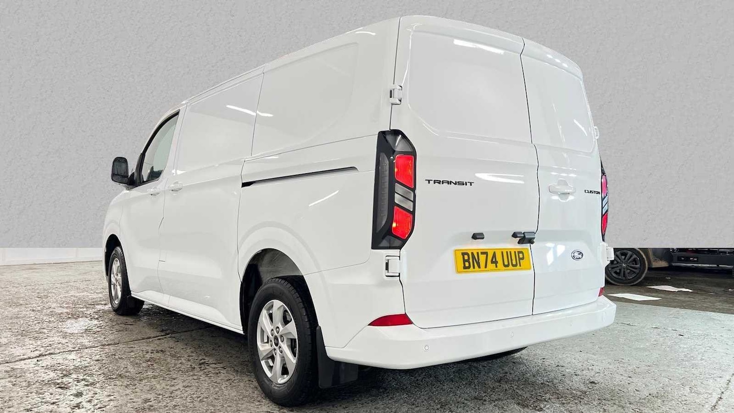 Used Ford Transit Custom 2024 for sale - 76610481: Photo 6