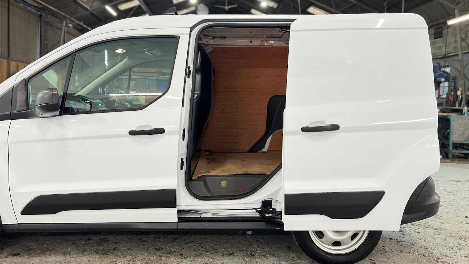 Used Ford Transit Connect 2021 for sale - 77886220: Photo 11