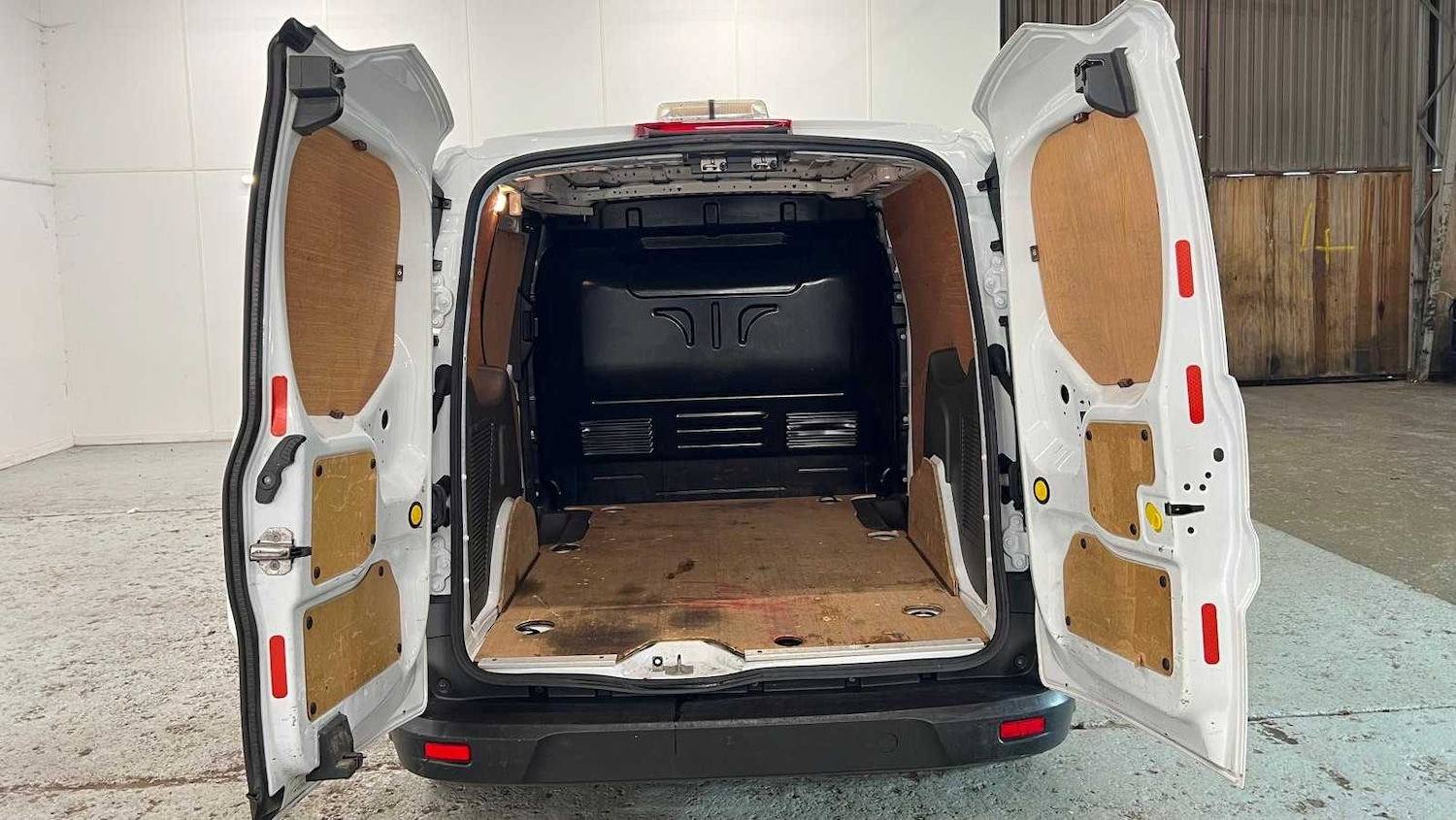 Used Ford Transit Connect 2021 for sale - 77886220: Photo 8