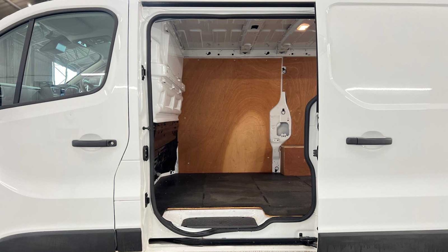 Used Renault Trafic 2022 for sale - 77996239: Photo 8