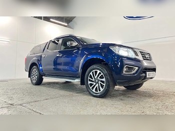 2017 - Double Cab Pick Up Tekna 2.3dCi 190 4WD 0-Door