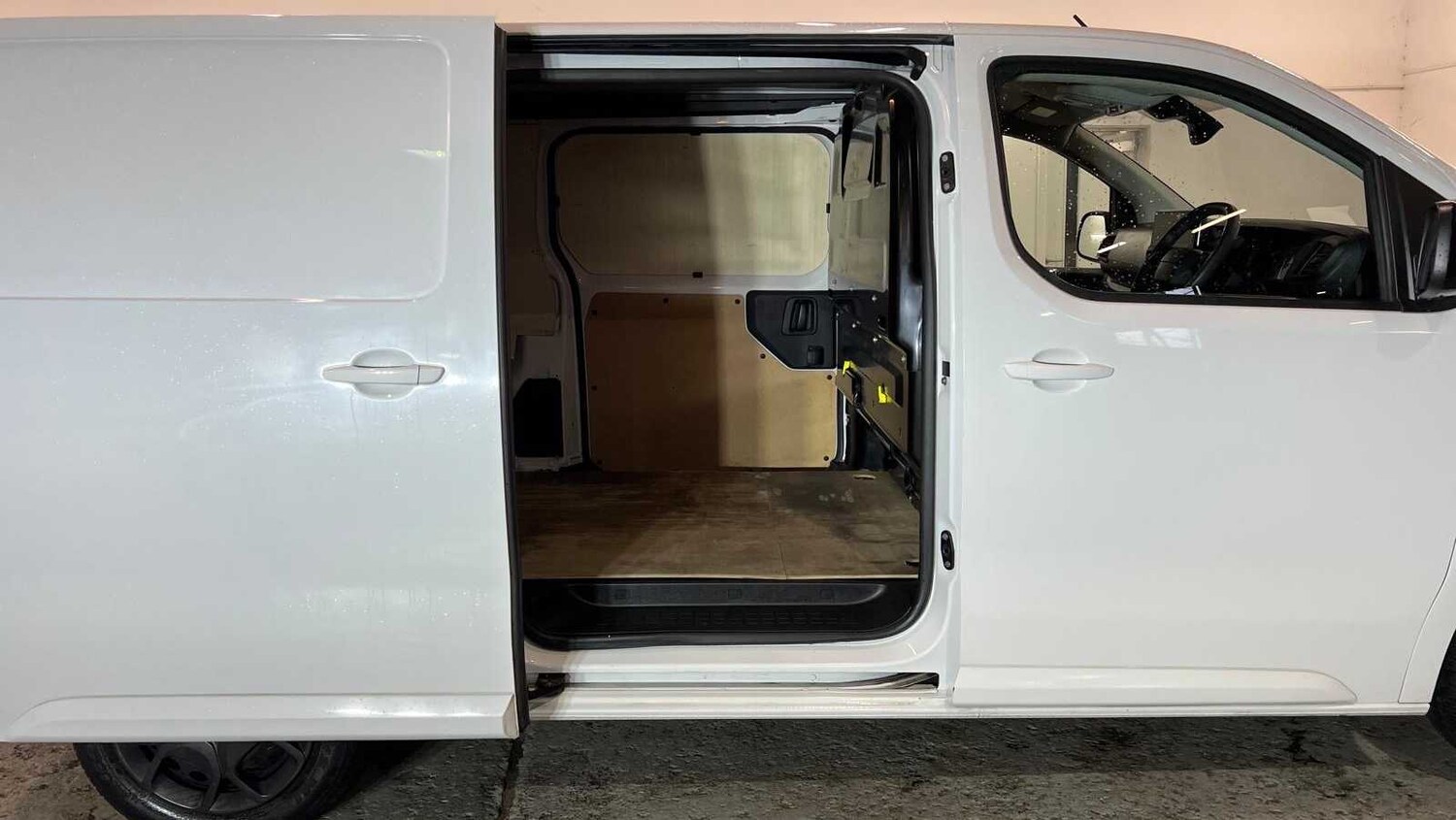 Used Citroen Dispatch 2024 for sale - 78010127: Photo 30