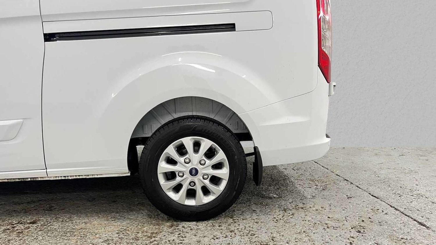Used Ford Transit Custom 2023 for sale - 76063409: Photo 16