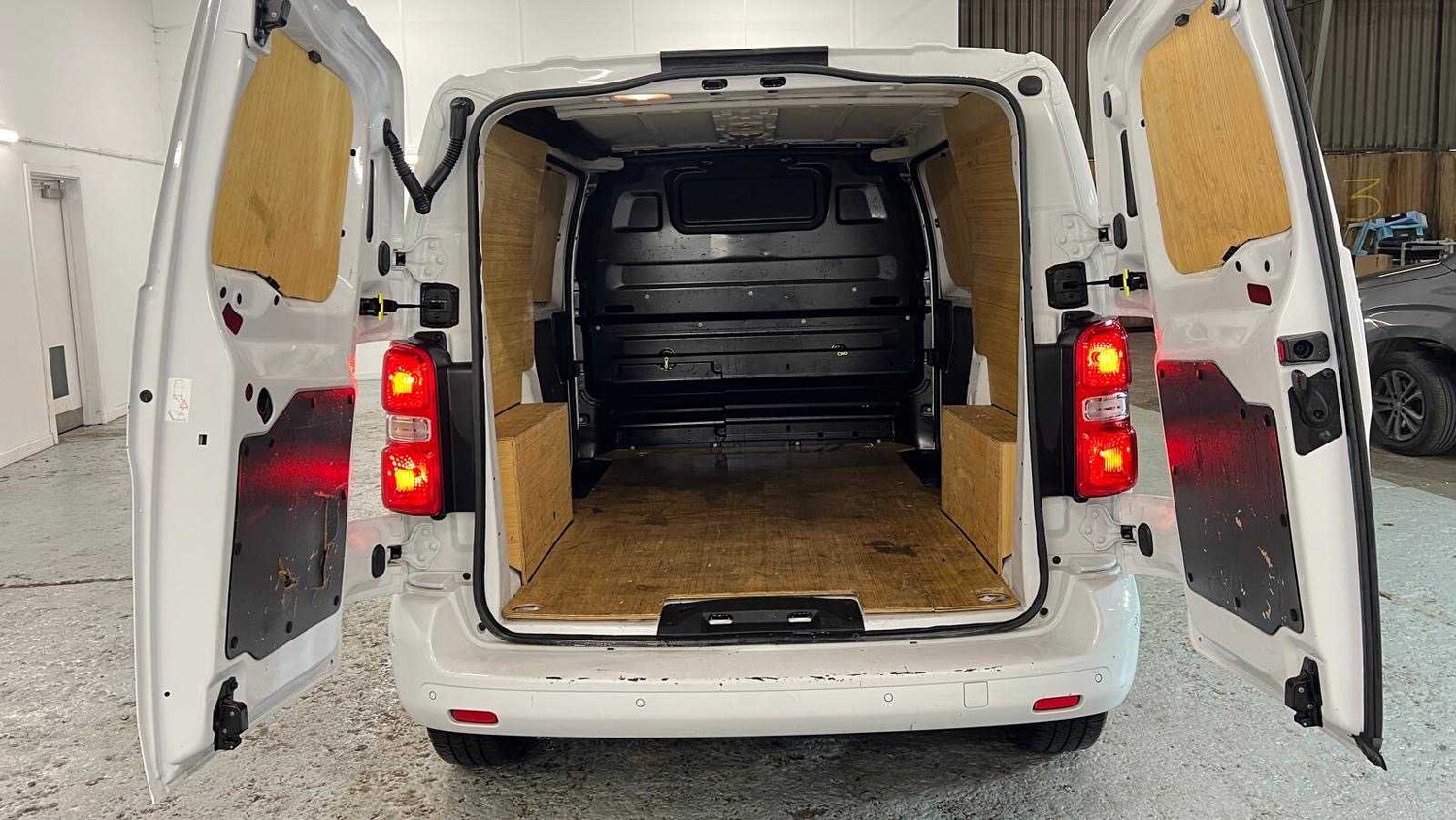 Used Citroen Dispatch 2023 for sale - 76540771: Photo 11