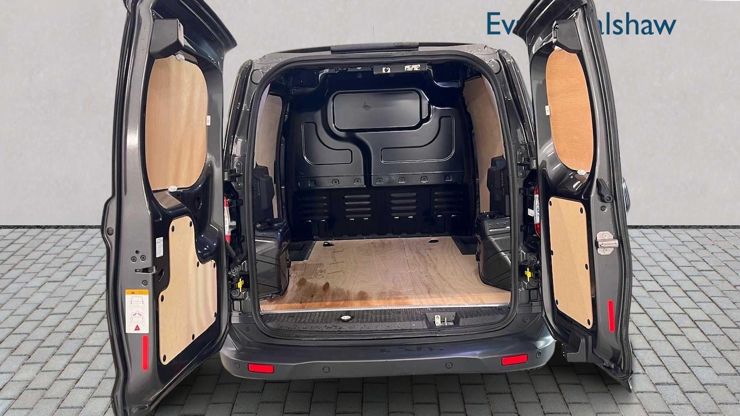 Used Ford Transit Courier 2023 for sale - 77480678: Photo 8