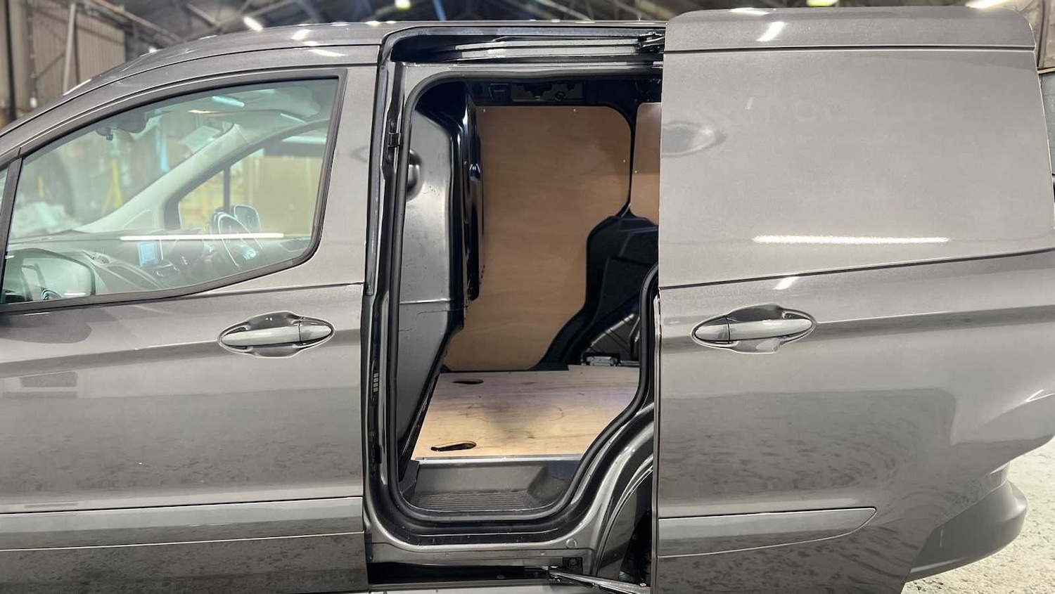Used Ford Transit Courier 2023 for sale - 77480678: Photo 9