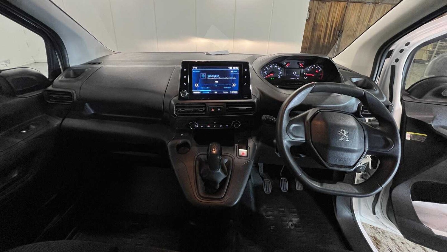 Used Peugeot Partner 2019 for sale - 77058325: Photo 26