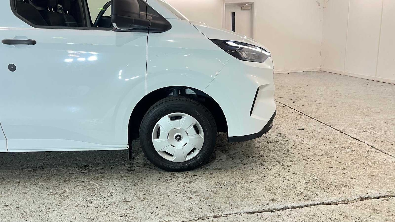 Used Ford Transit Custom 2024 for sale - 77628120: Photo 20