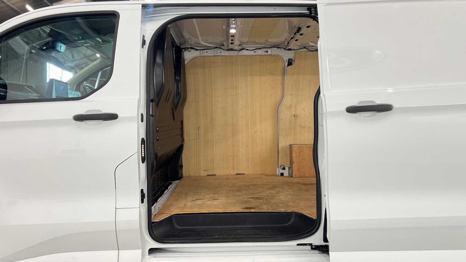 Used Ford Transit Custom 2024 for sale - 77972667: Photo 10