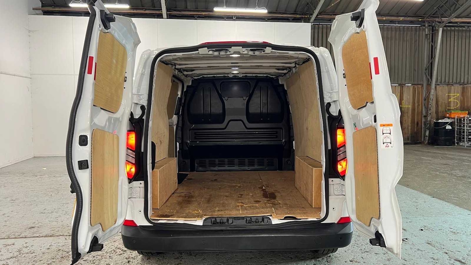 Used Ford Transit Custom 2024 for sale - 77972667: Photo 9