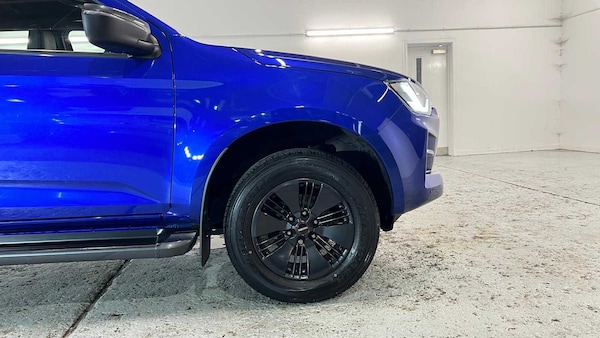Used Isuzu D-Max 2023 for sale - 76310724: Photo 14