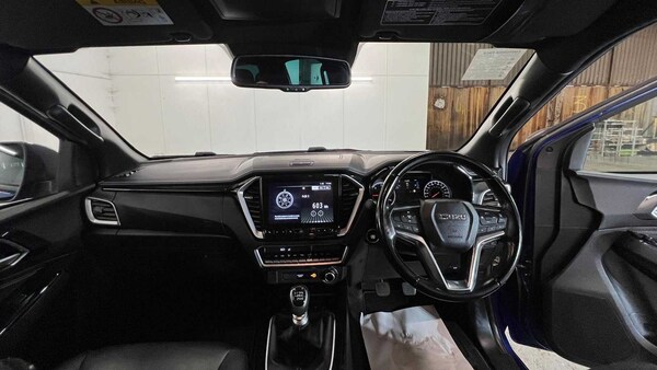 Used Isuzu D-Max 2023 for sale - 76310724: Photo 28