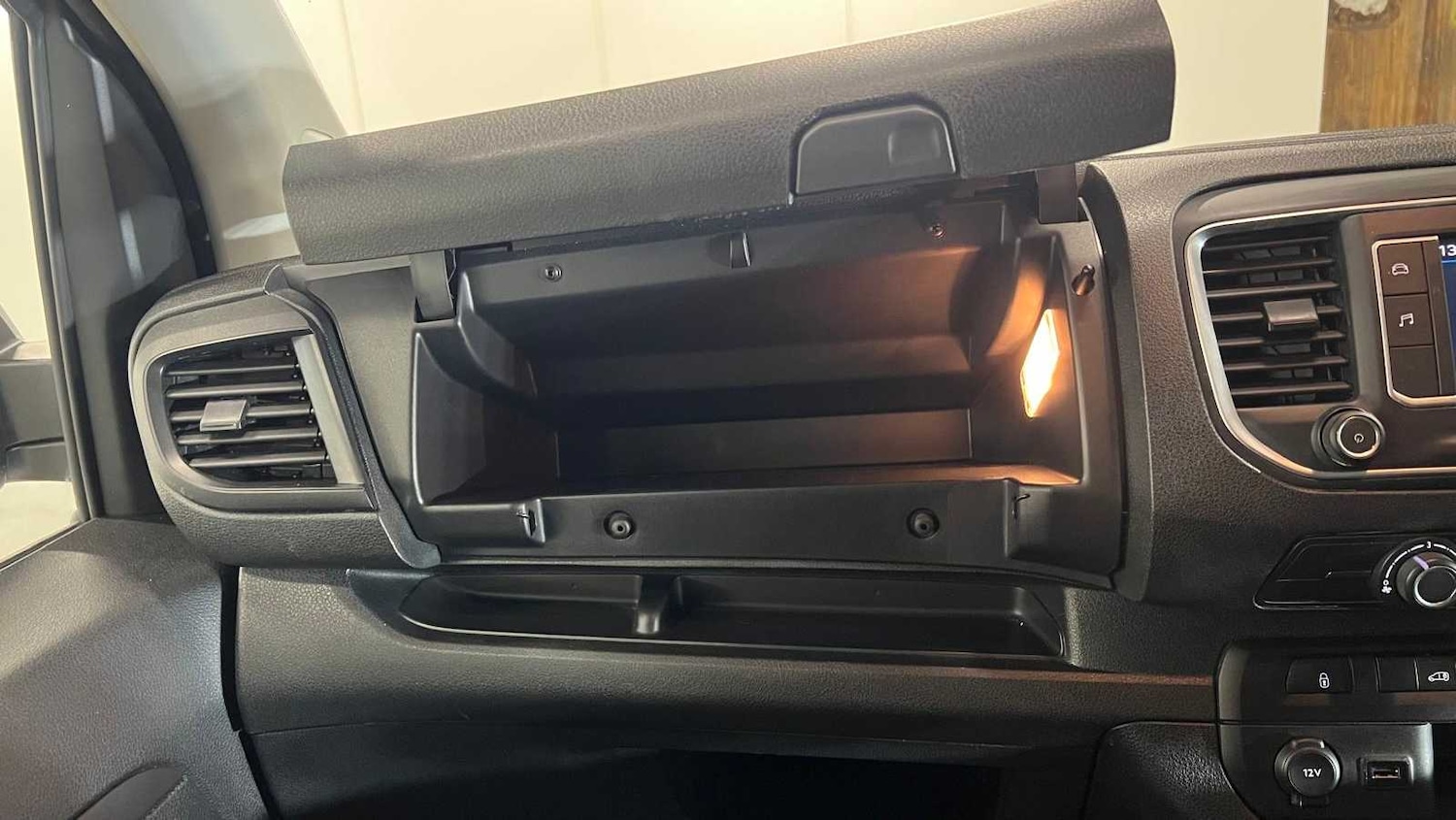 Used Peugeot Expert 2023 for sale - 77886265: Photo 27