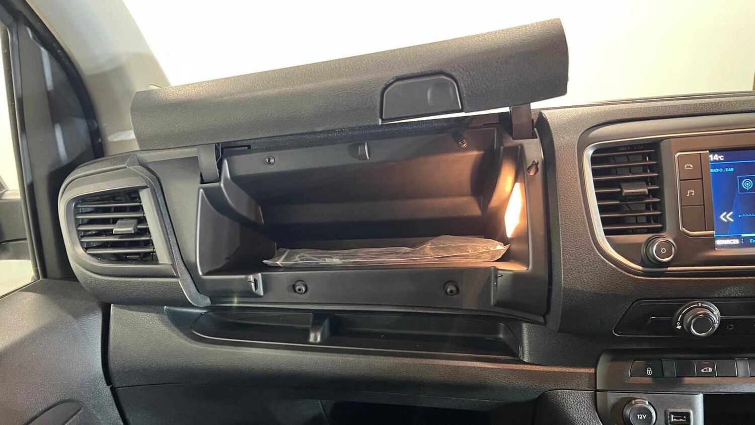 Used Peugeot Expert 2023 for sale - 77810885: Photo 28