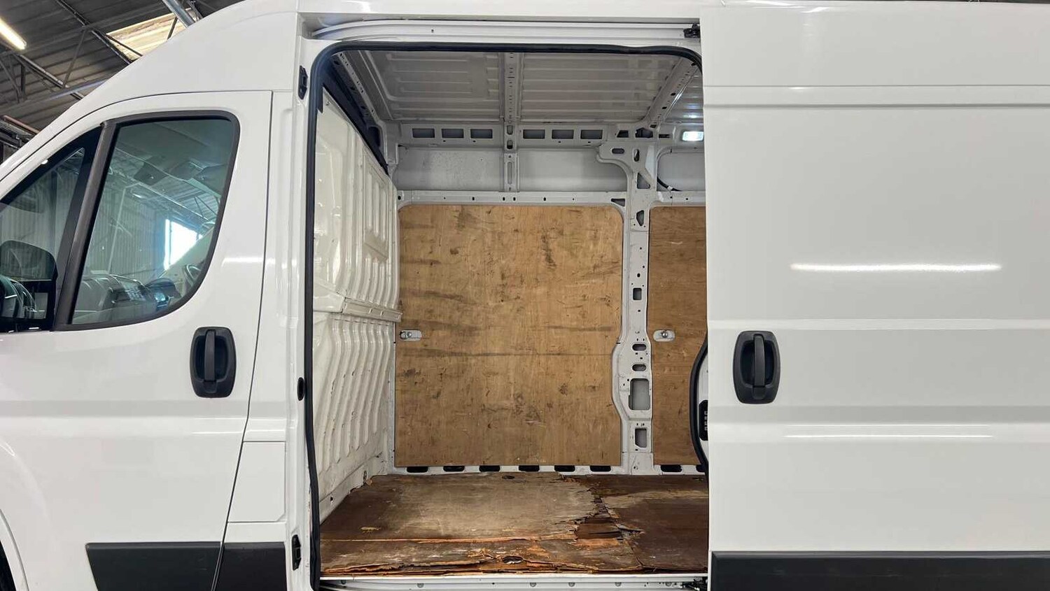 Used Peugeot Boxer 2023 for sale - 78118715: Photo 10