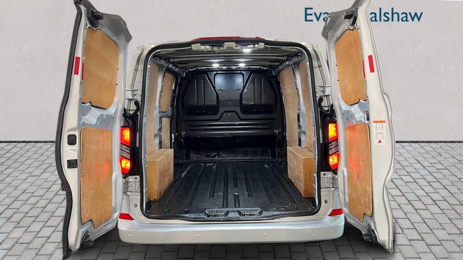 Used Ford Transit Custom 2024 for sale - 77540702: Photo 11