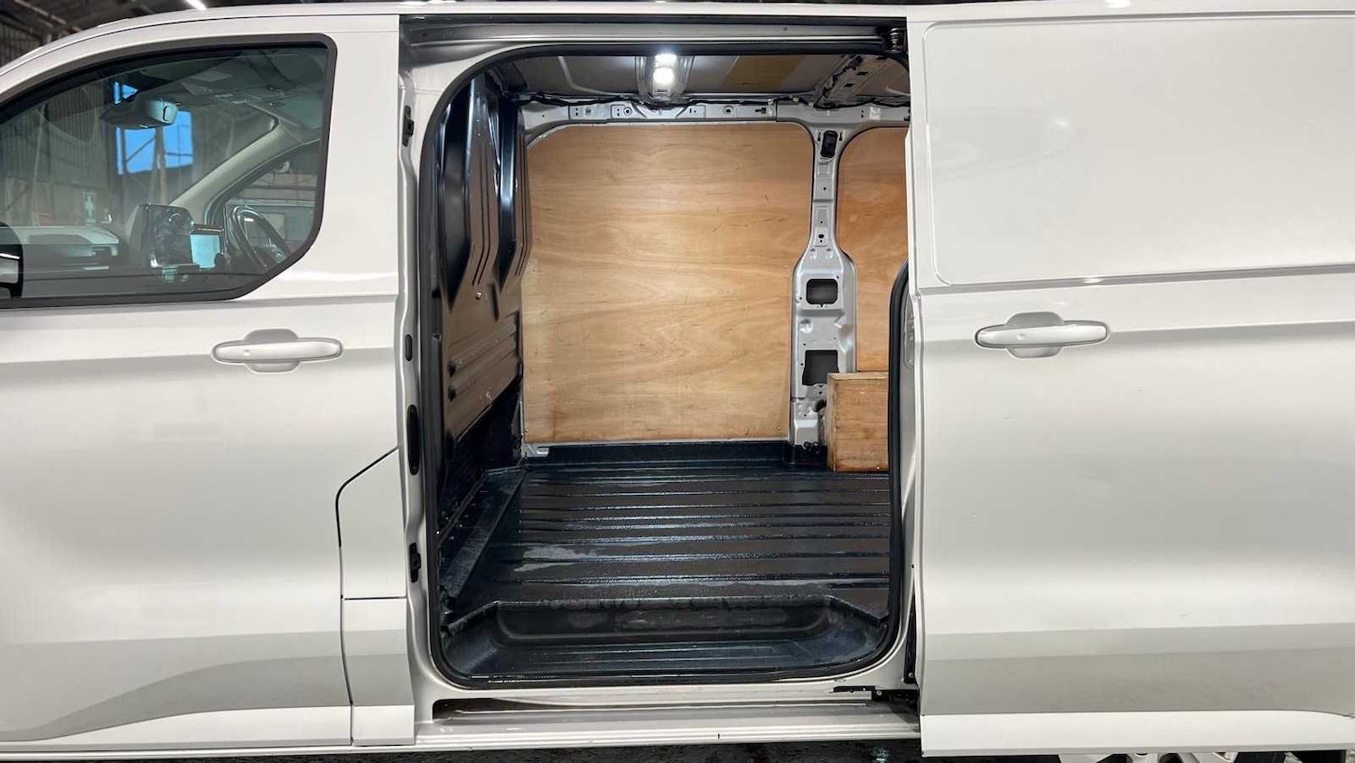 Used Ford Transit Custom 2024 for sale - 77540702: Photo 12