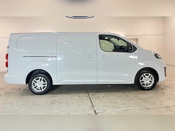 Used Vauxhall Vivaro 2022 for sale - 76610637: Photo