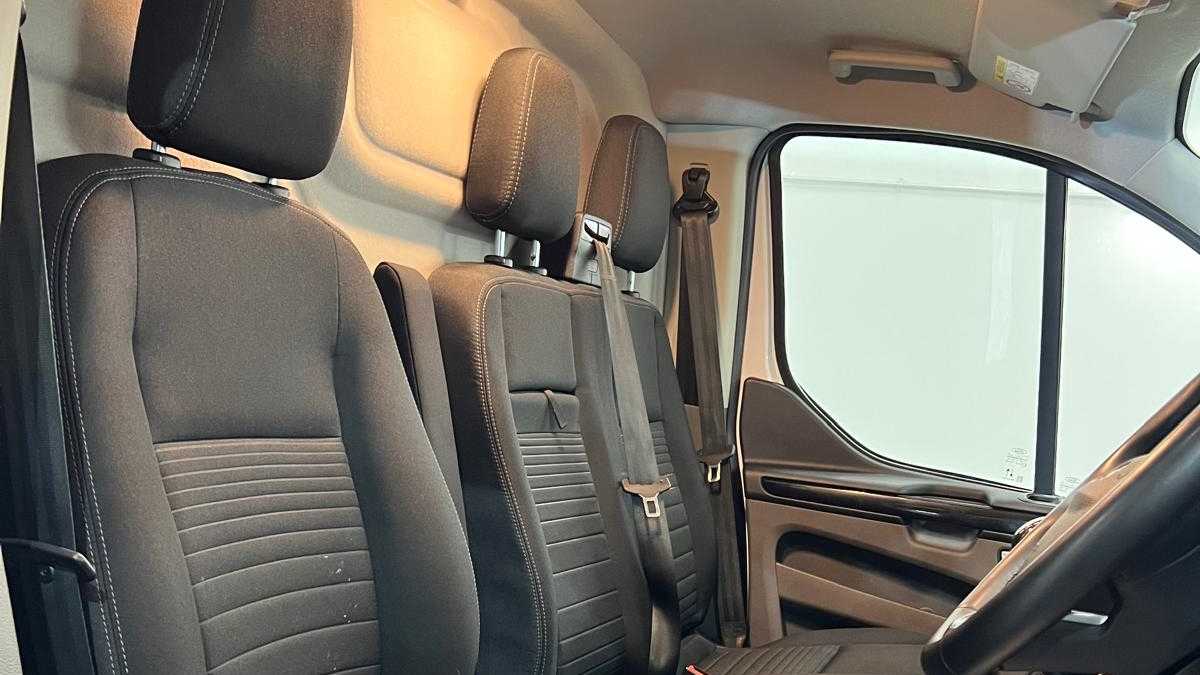 Vehicle 33
