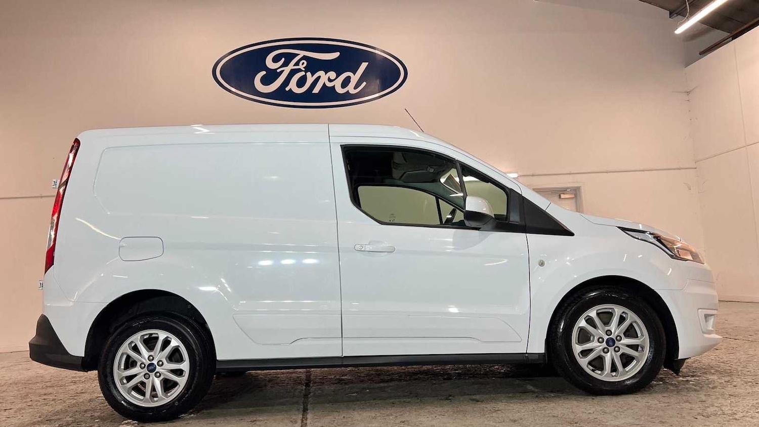 Used Ford Transit Connect 2022 for sale - 76774124: Photo 2