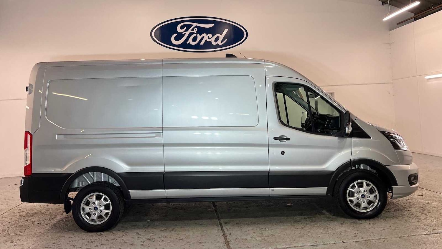 Used Ford Transit 2024 for sale - 77628263: Photo 4