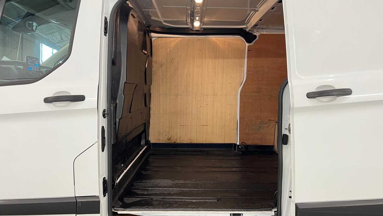 Used Ford Transit Custom 2023 for sale - 76230393: Photo 11