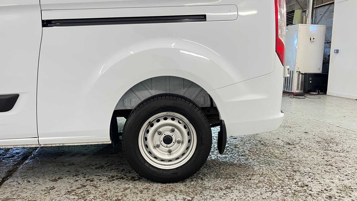 Used Ford Transit Custom 2023 for sale - 76230393: Photo 17