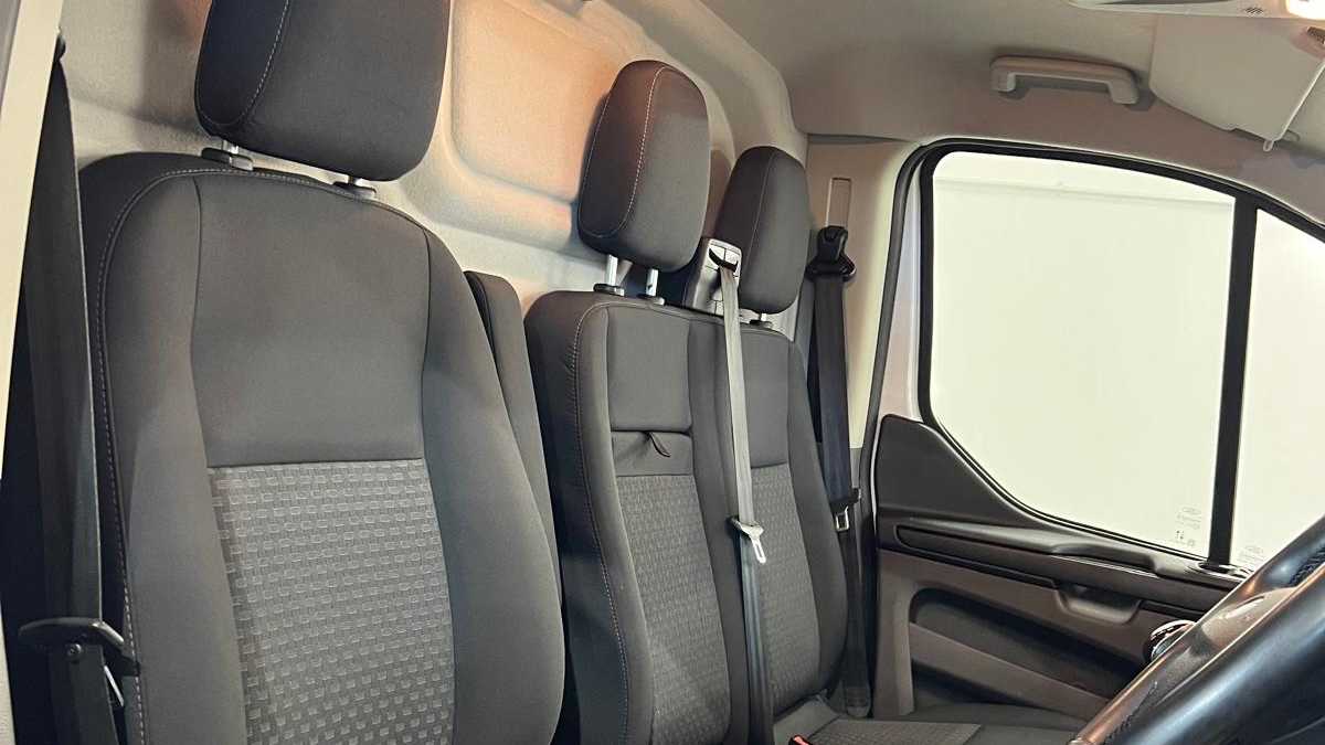 Used Ford Transit Custom 2023 for sale - 76230393: Photo 30