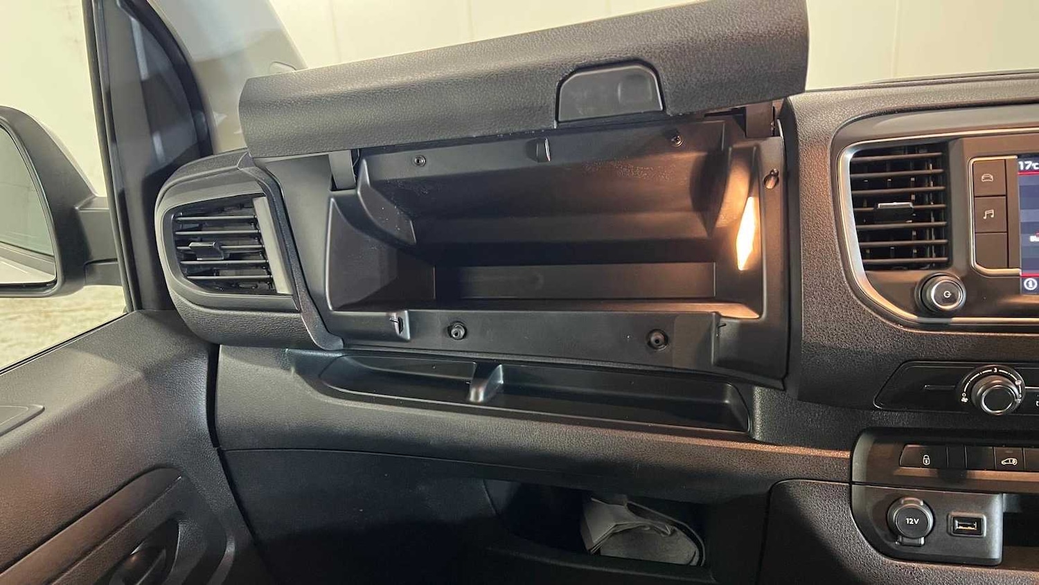 Used Citroen Dispatch 2023 for sale - 76475758: Photo 31