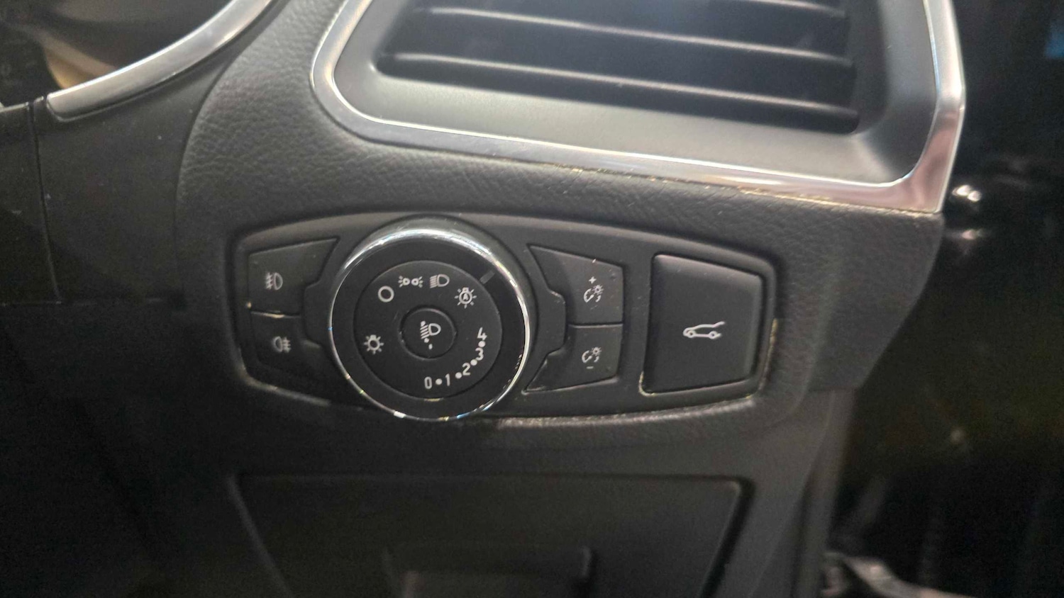 Used Ford Edge 2016 for sale - 78188001: Photo 18