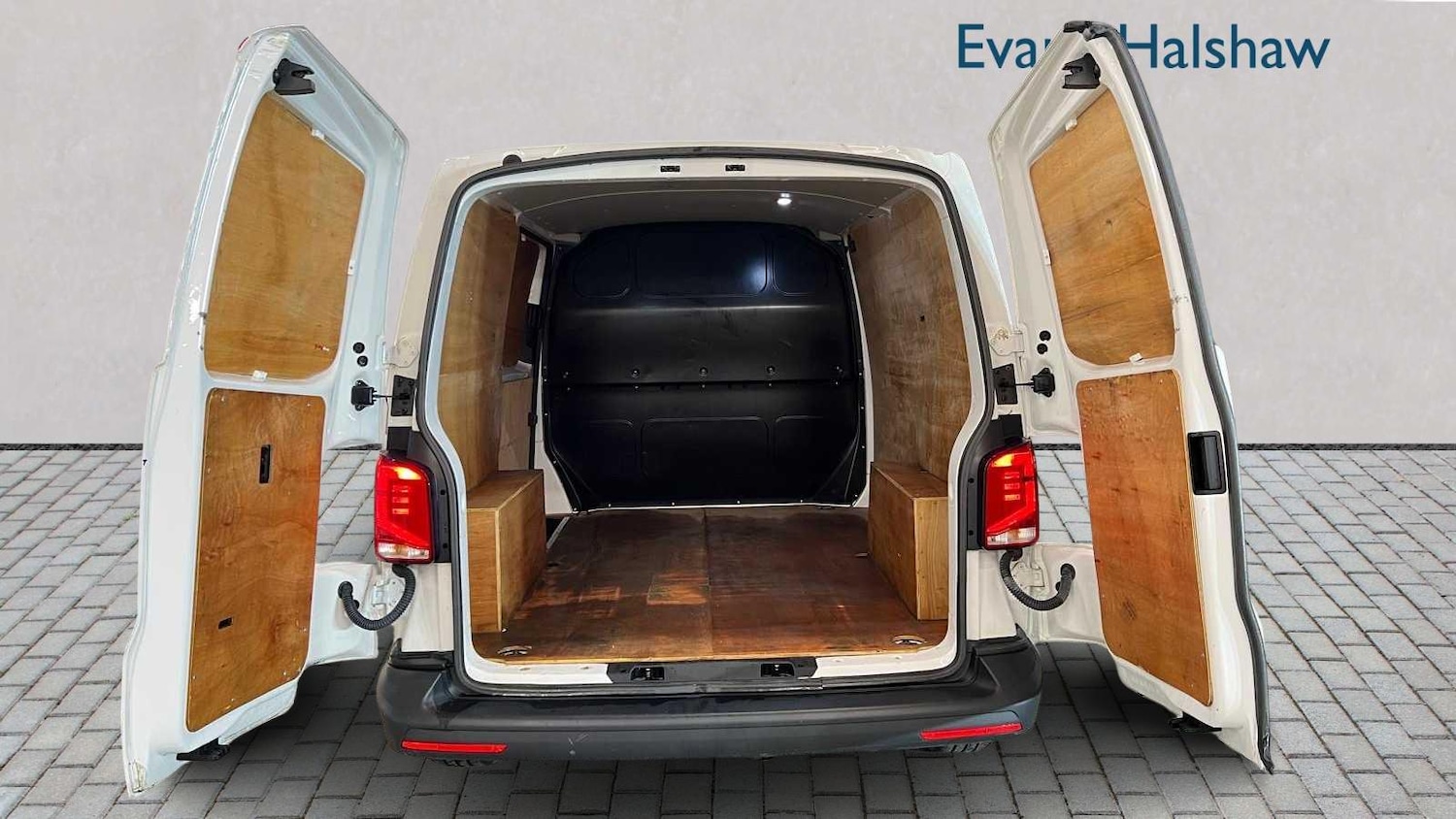 Used Volkswagen Transporter 2022 for sale - 77827472: Photo 11