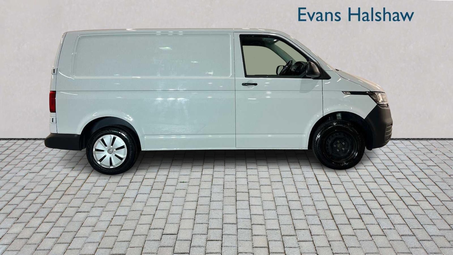 Used Volkswagen Transporter 2022 for sale - 77827472: Photo 4