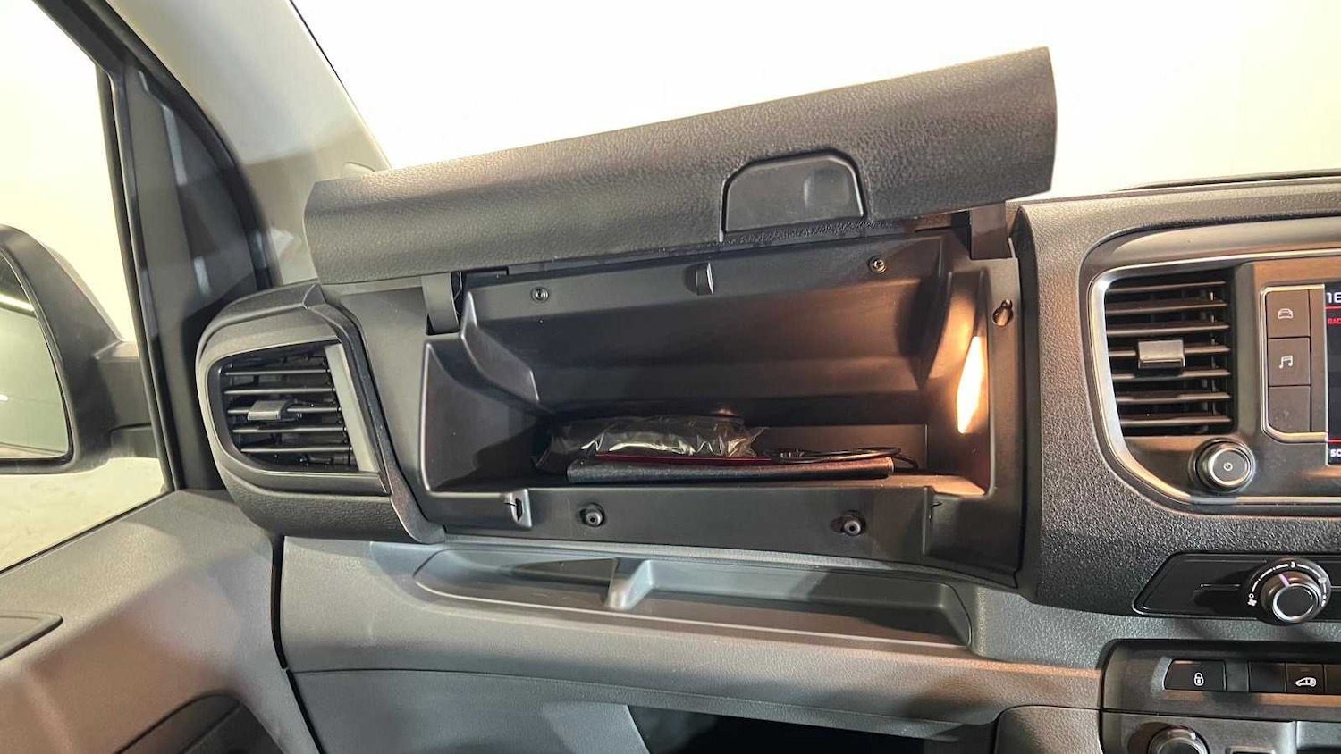 Used Citroen Dispatch 2022 for sale - 77294332: Photo 28