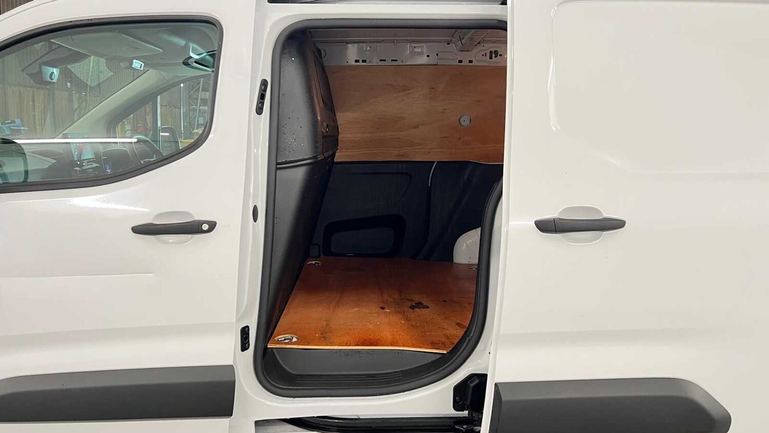 Used Vauxhall Combo 2024 for sale - 76553224: Photo 11