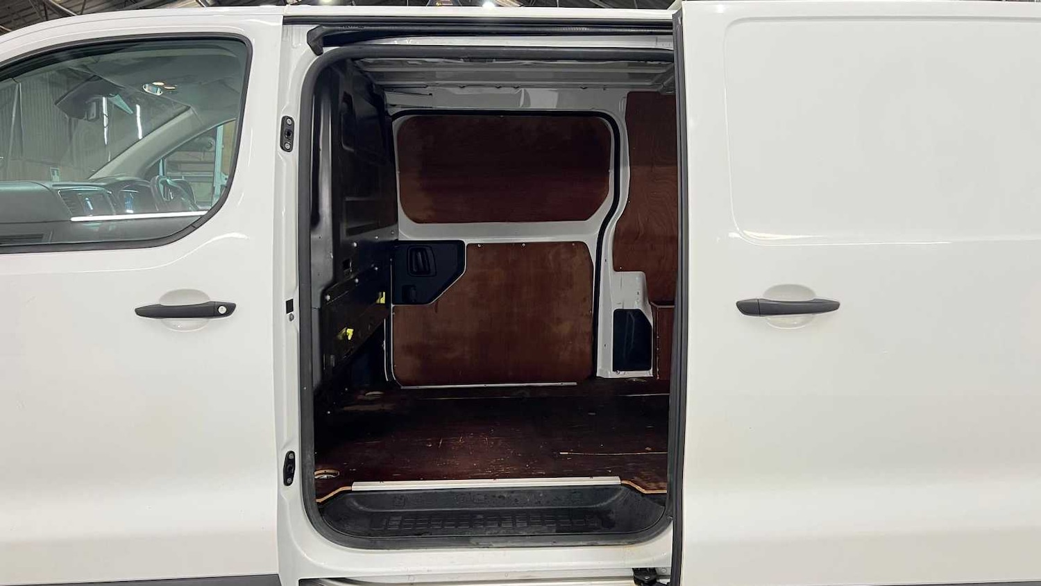 Used Citroen Dispatch 2019 for sale - 76692130: Photo 12