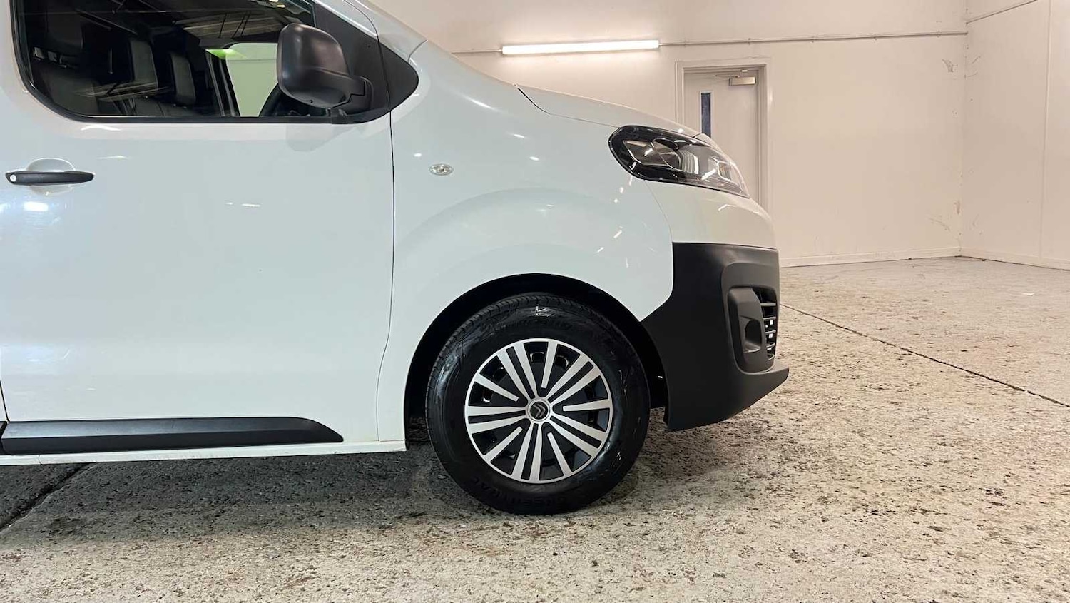 Used Citroen Dispatch 2019 for sale - 76692130: Photo 18