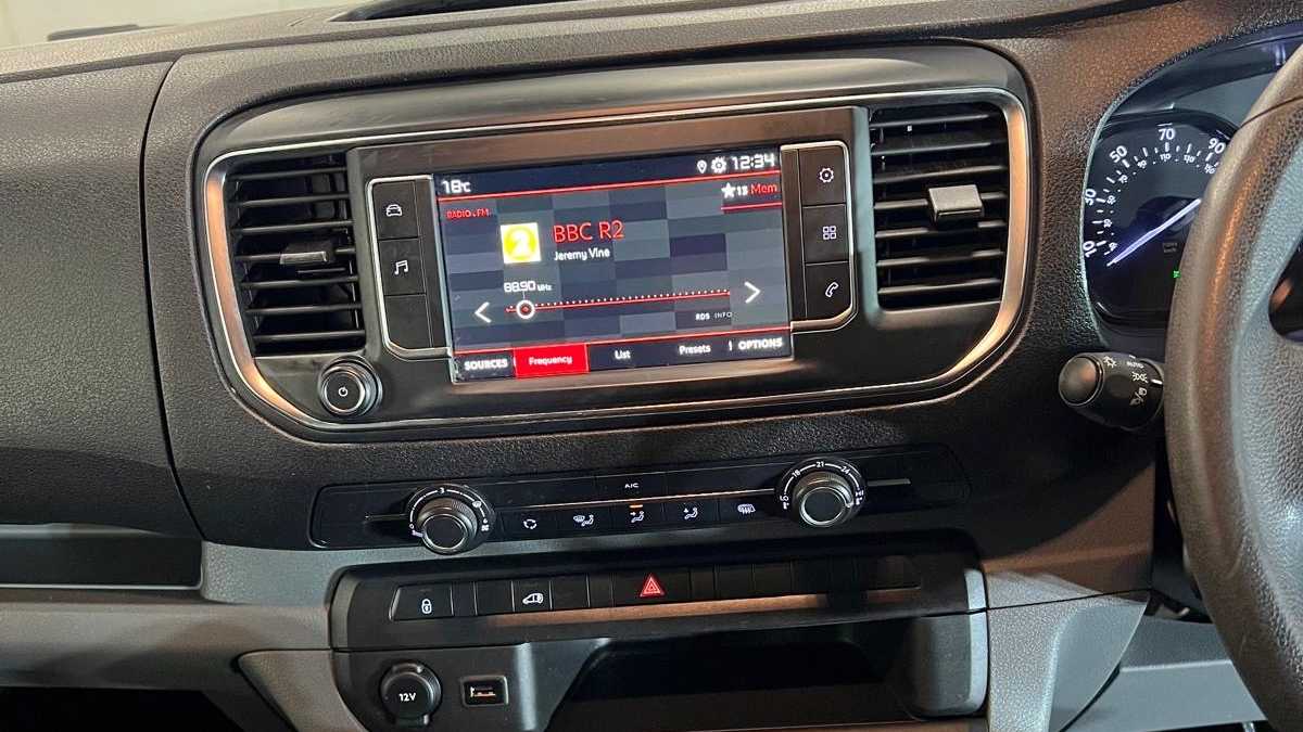 Used Citroen Dispatch 2019 for sale - 76692130: Photo 28