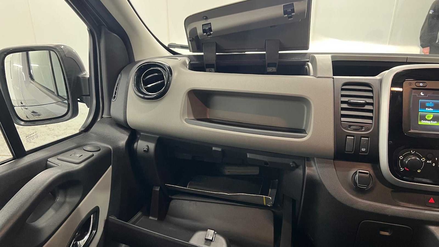 Used Renault Trafic 2018 for sale - 77649012: Photo 33