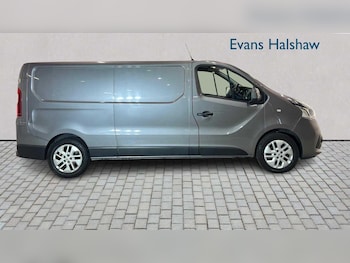 Used Renault Trafic 2018 for sale - 77649012: Photo