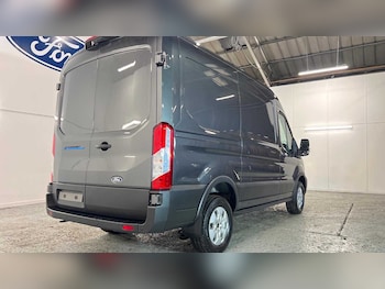Used Ford E-Transit 2025 for sale - 76746059: Photo