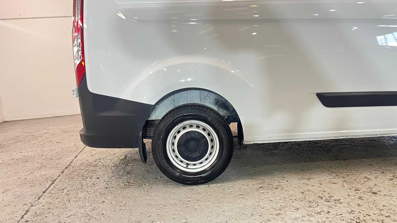 Used Ford Transit Custom 2023 for sale - 76087817: Photo 16