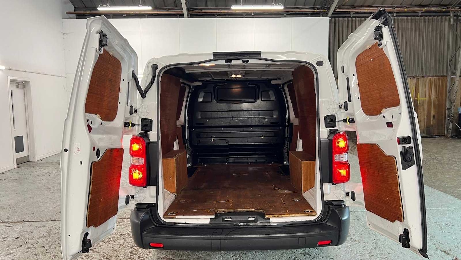 Used Citroen Dispatch 2022 for sale - 76978837: Photo 12