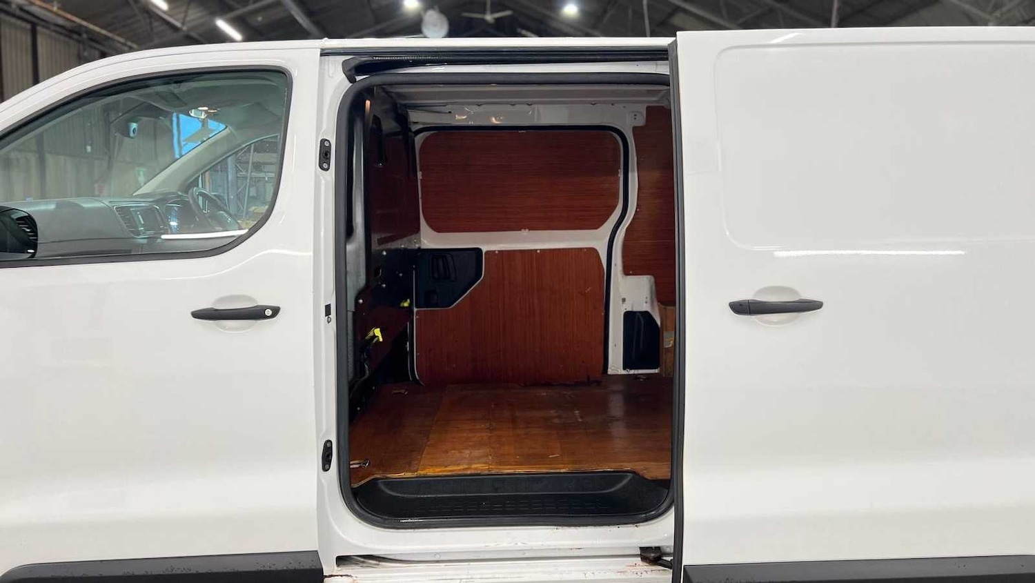 Used Citroen Dispatch 2022 for sale - 76978837: Photo 13