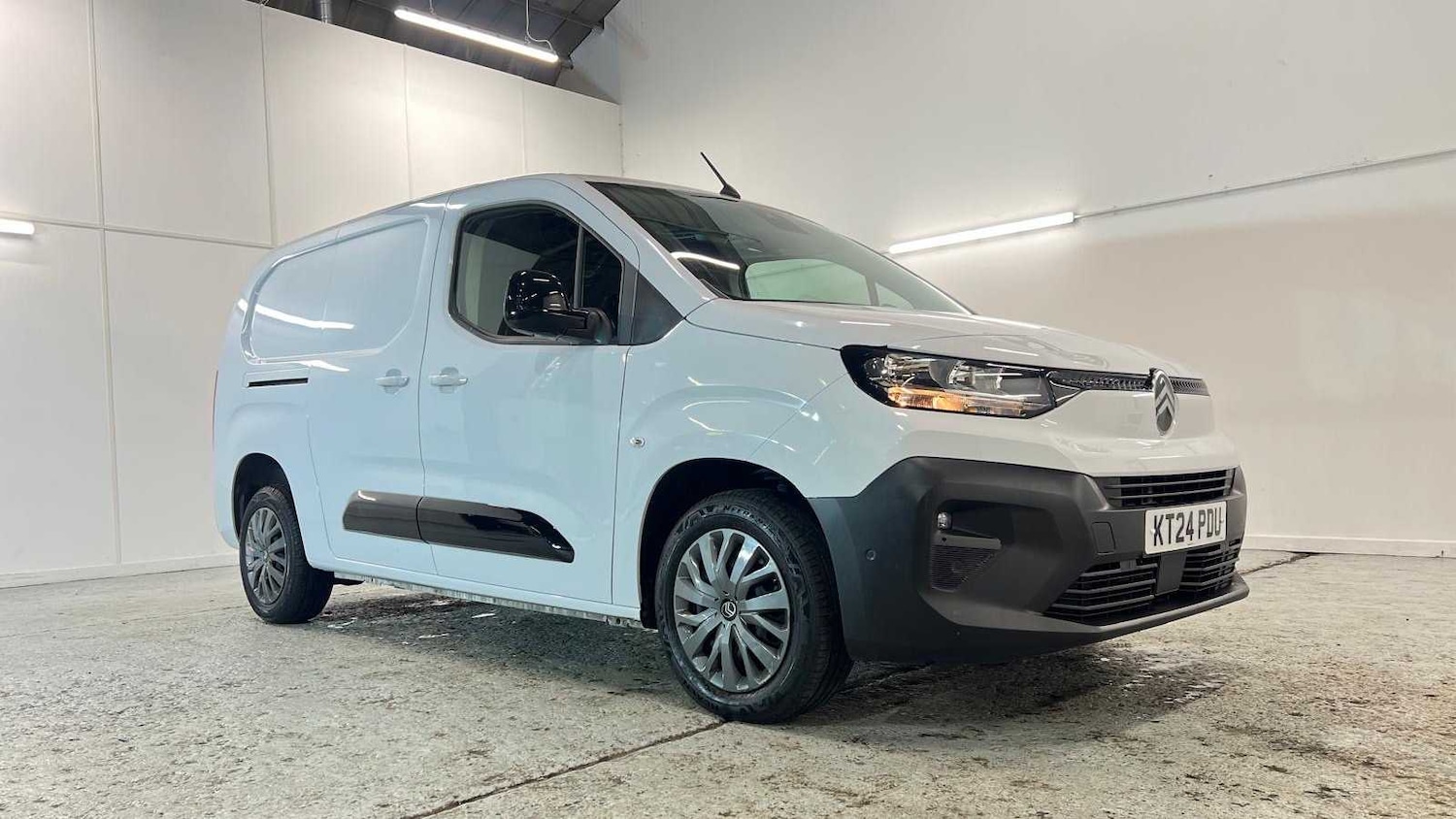 Used Citroen Berlingo 2024 for sale - 76515686: Photo 1