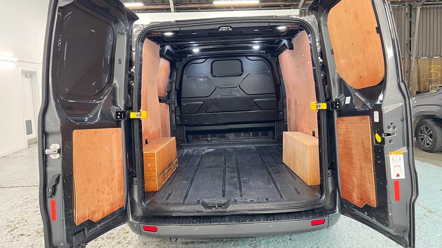 Used Ford Transit Custom 2021 for sale - 76362585: Photo 12