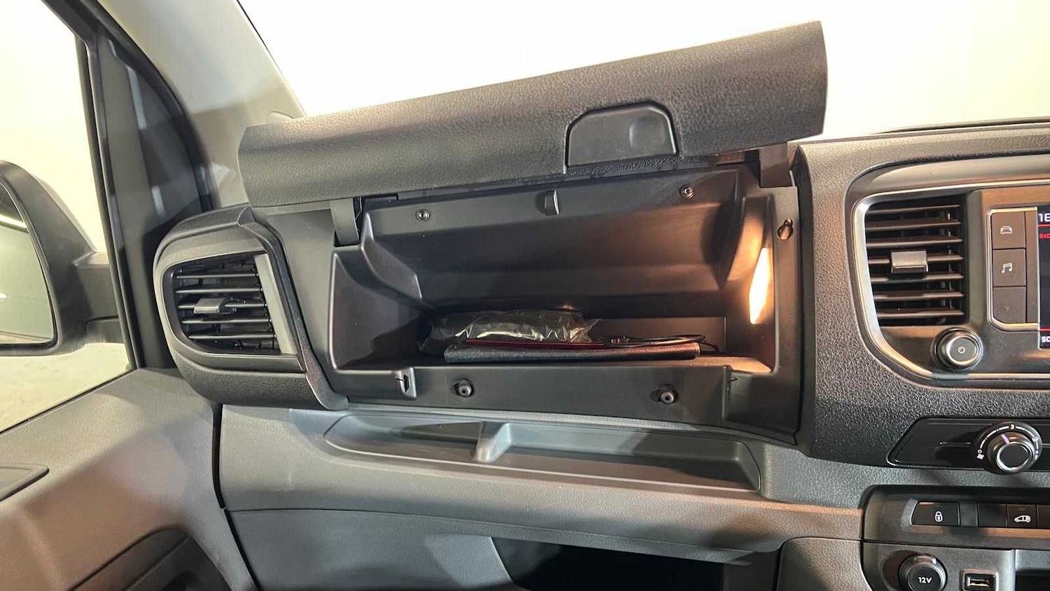 Used Citroen Dispatch 2022 for sale - 76978756: Photo 28