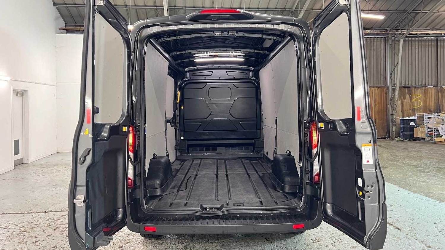 Used Ford Transit 2024 for sale - 77628167: Photo 11